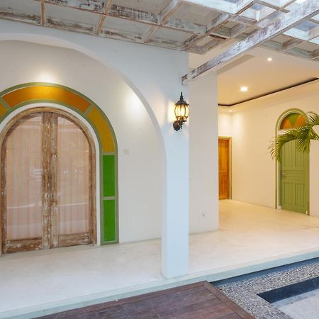 Puri Rinjani Bungalows & Hostel Kuta  Dış mekan fotoğraf