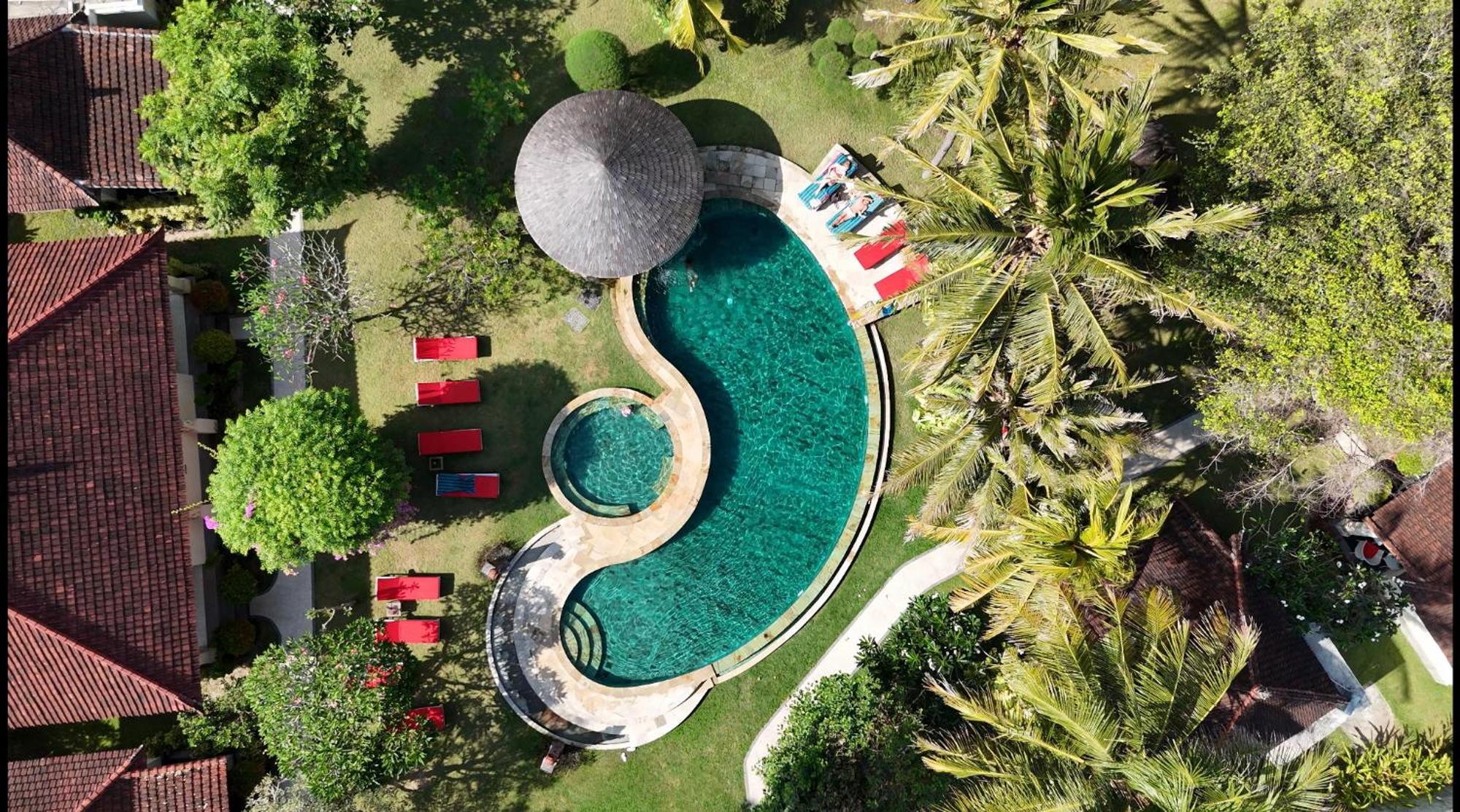 Puri Rinjani Bungalows & Hostel Kuta  Dış mekan fotoğraf