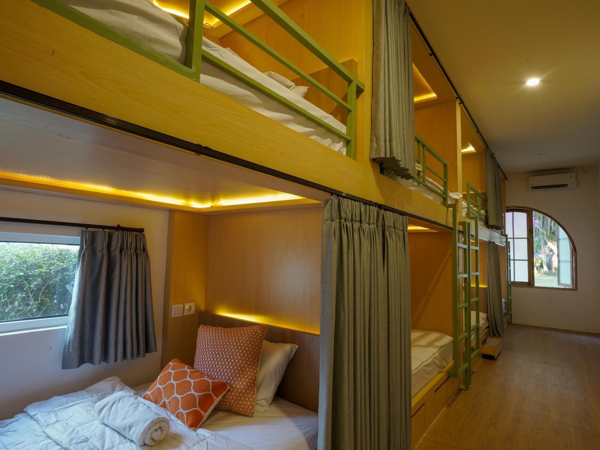Puri Rinjani Bungalows & Hostel Kuta  Dış mekan fotoğraf